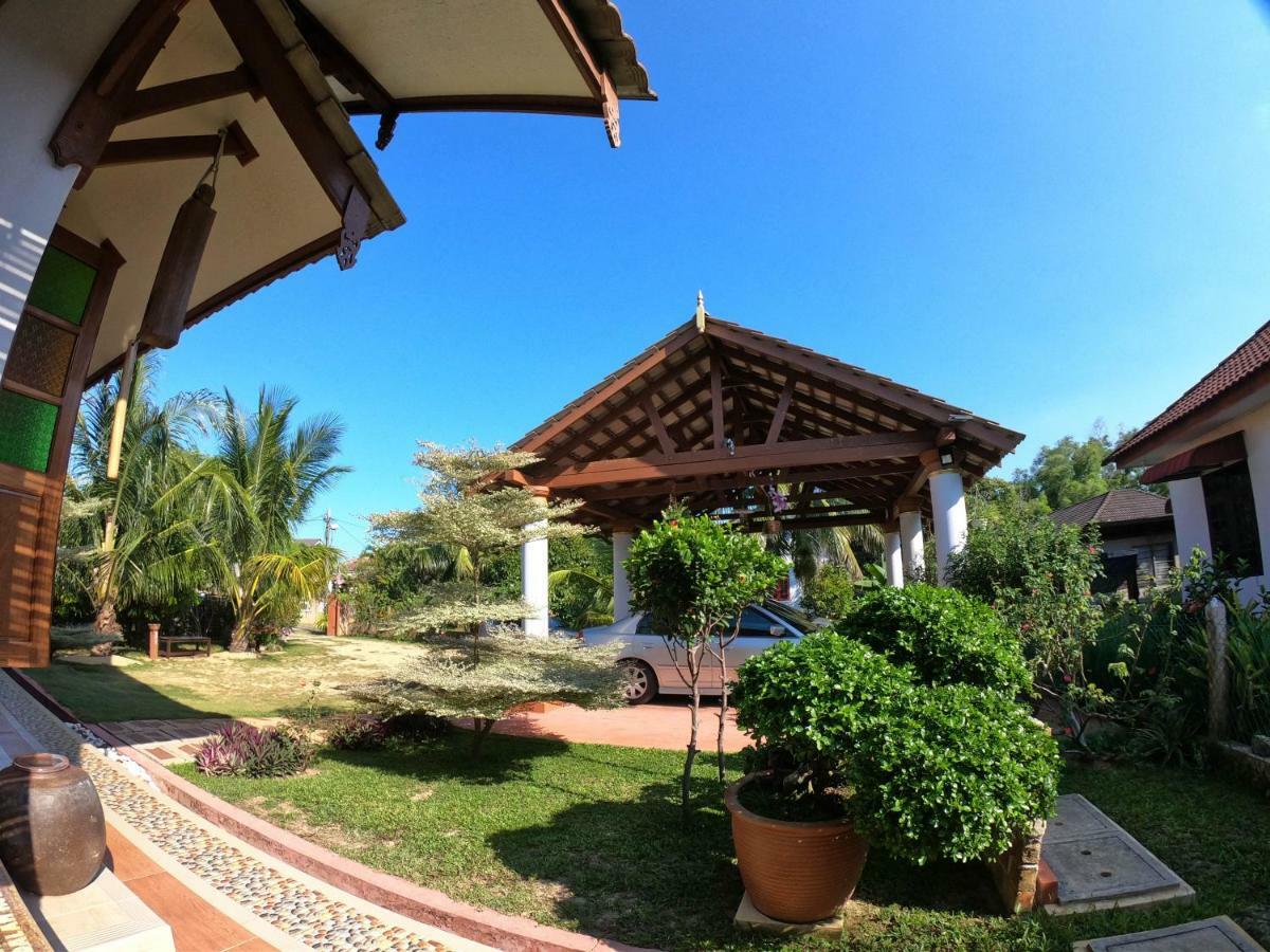 Anjung Nor Muslim Homestay Dungun Extérieur photo